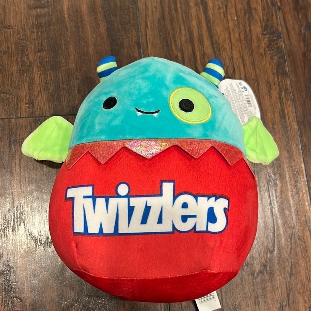 Squishmallows Halloween Hershey 8" Zelic the Monster Bat Twizzlers‎ Plush Doll